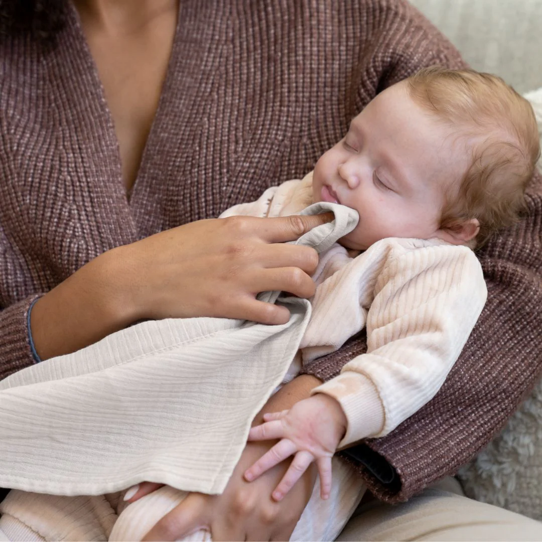 Cape d'allaitement discrète et tendance Mom'n Play - Image 14