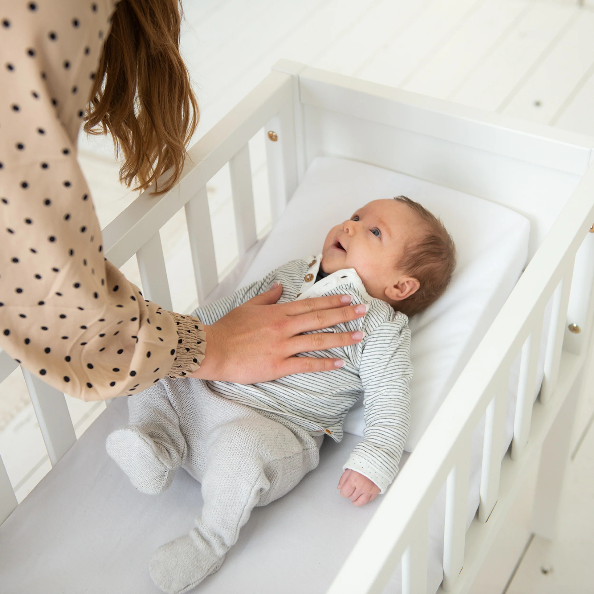 Rest Easy Small – Plan incliné 10° pour le berceau de bébé - Image 3